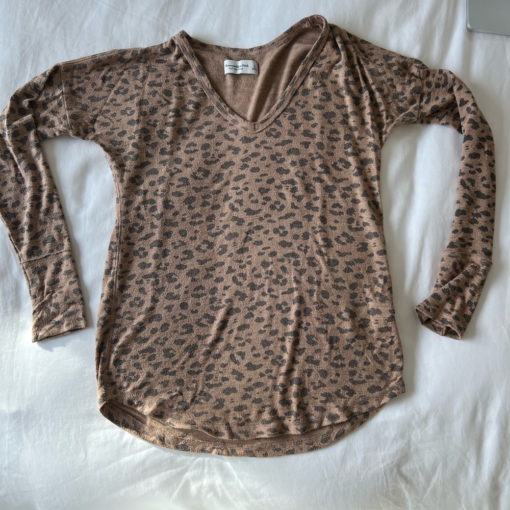 Long sleeved Abercrombie shirt, leopard print shirt